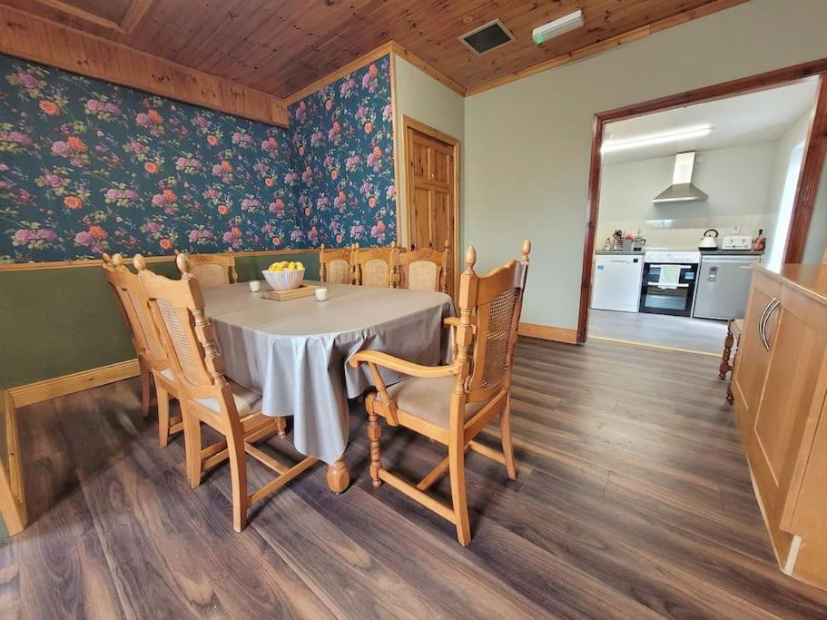Caman Inn Килкенни Экстерьер фото